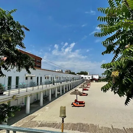 Хостел Cazino Nord